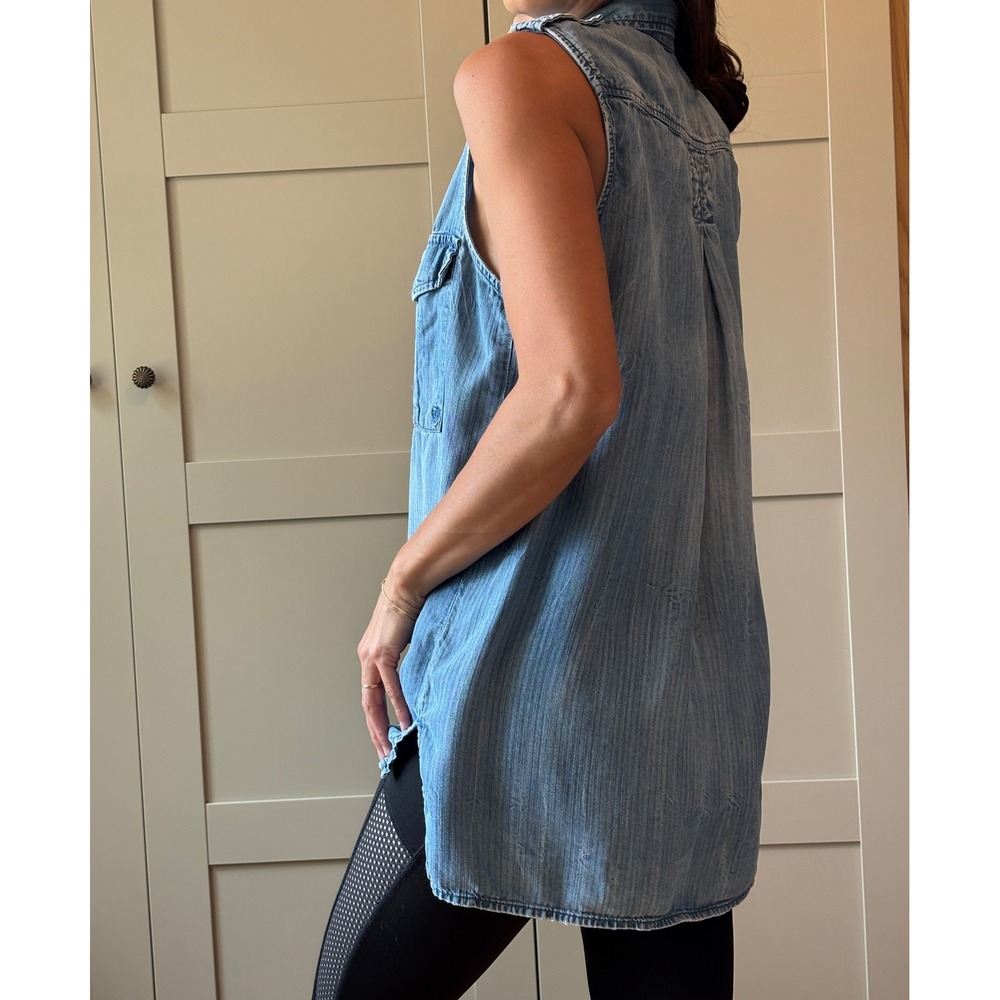 True Religion Women's Sleeveless Denim Button Down Western XS